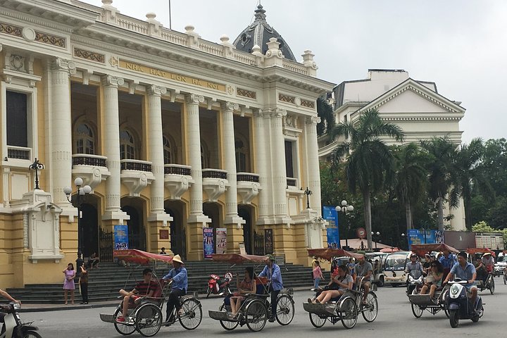 Hanoi City Tour with 1-Hour Cyclo Experience5