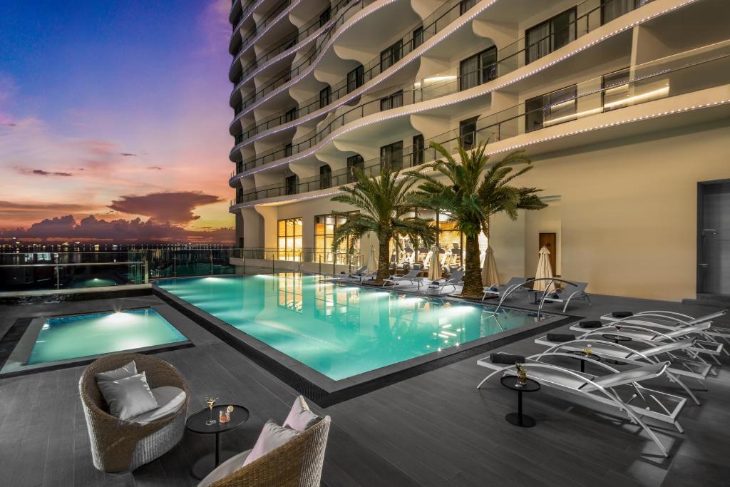 Citadines Marina Halong11