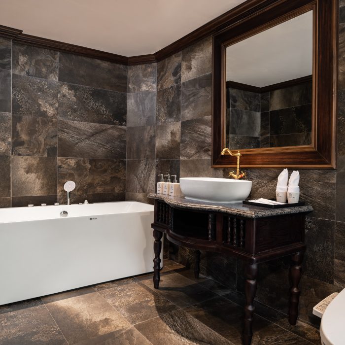 Venus Halong Cruises 3D2N – Lan Ha Bay2