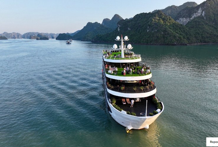 Venus Halong Cruises 3D2N – Lan Ha Bay7