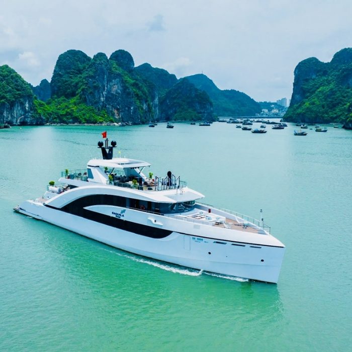 Saquila Halong Day Yatch2