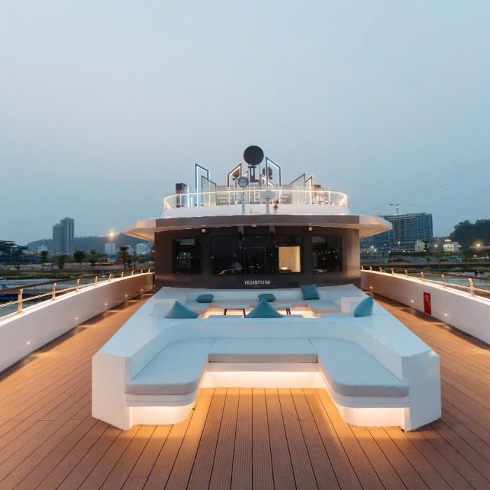 Saquila Halong Day Yatch3