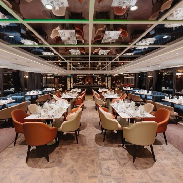 Saquila Halong Day Yatch5