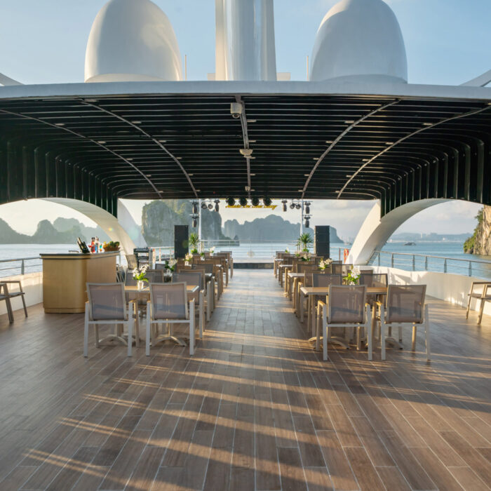 Leona Halong Bay Day Cruises11