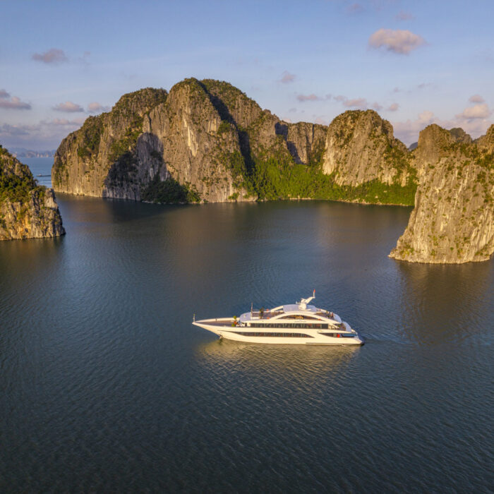 Leona Halong Bay Day Cruises6