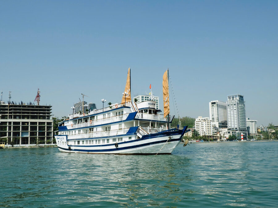 Signarture Cruises 3D2N Bai Tu Long Bay